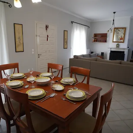 Bruskos Deluxe Villa Kynopiástai